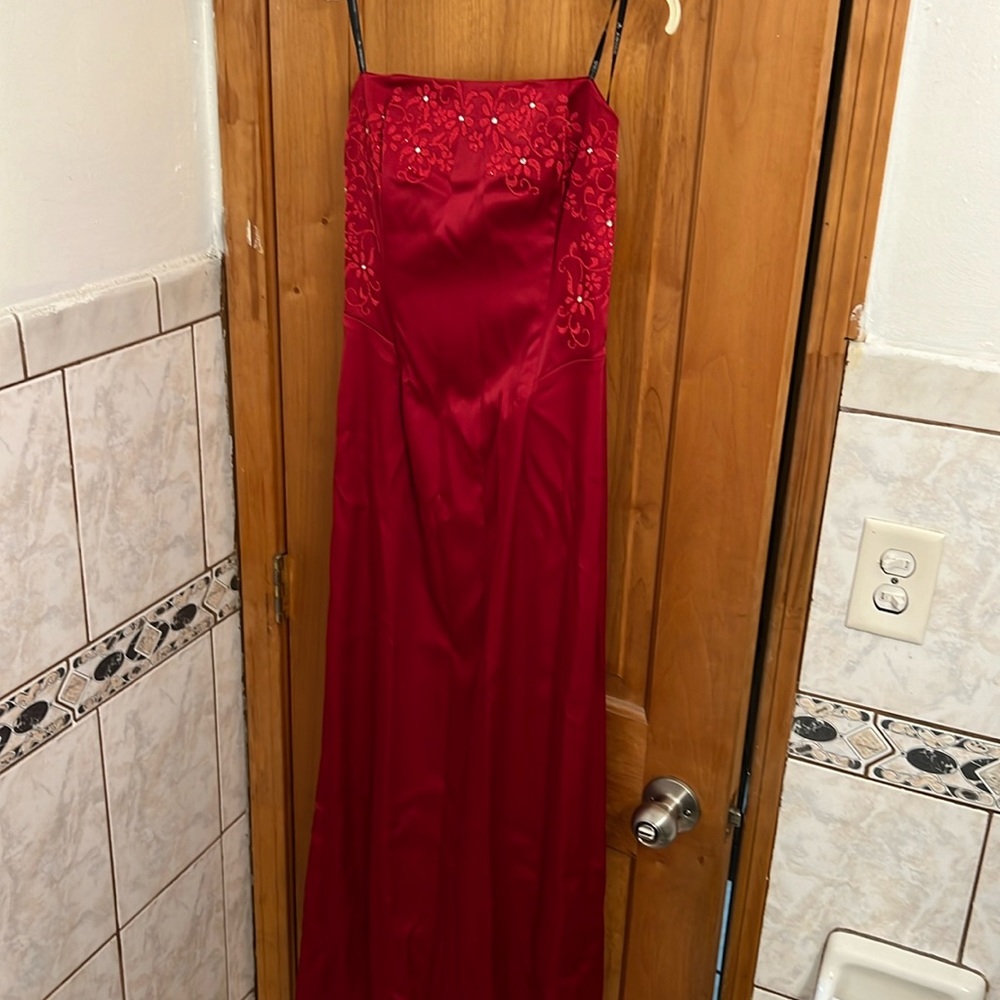 Windsor red dress